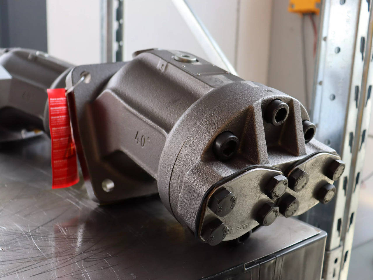 REXROTH A2FM180/61W-VAB010 - Motor hidráulico para Maquinaria de construcción: foto 2 REXROTH A2FM180/61W-VAB010 - Motor hidráulico para Maquinaria de construcción: foto 2