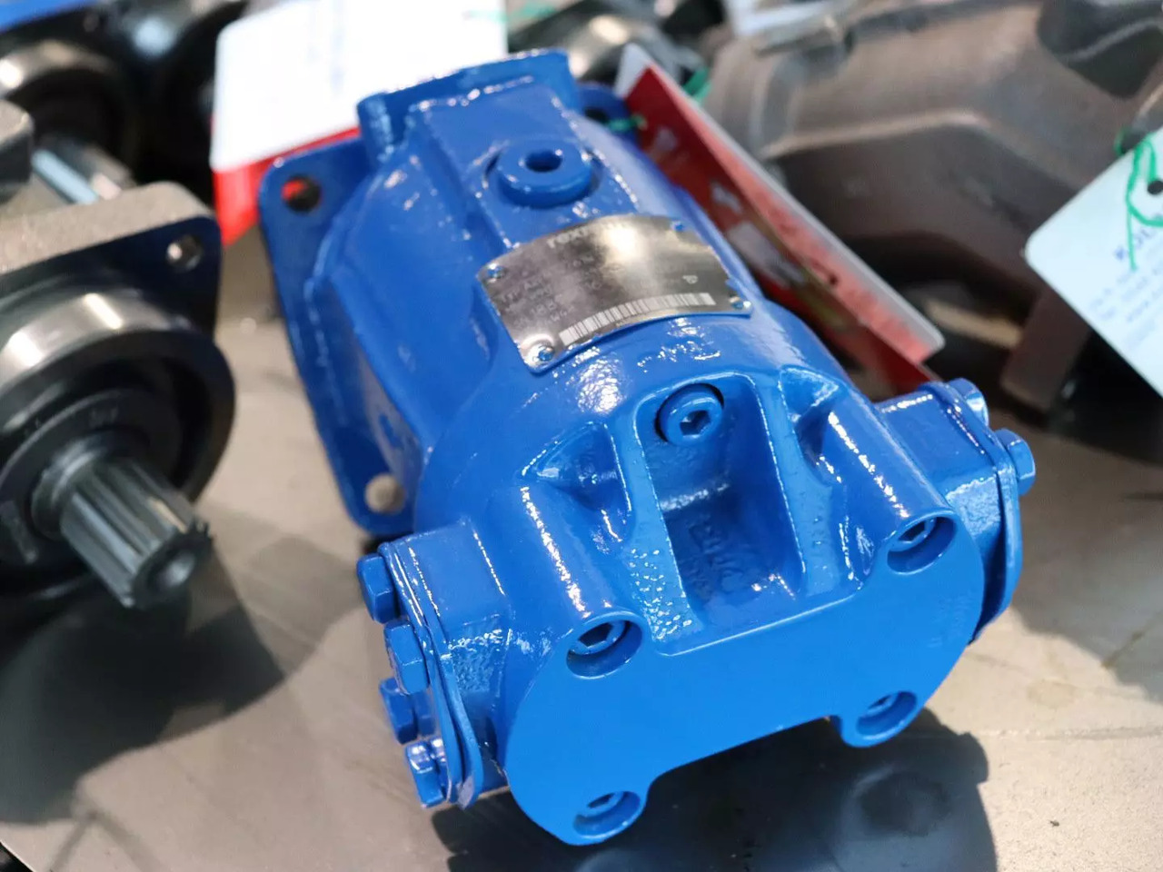 REXROTH A2FM32/61W-VBB020 - Motor hidráulico para Maquinaria de construcción: foto 2 REXROTH A2FM32/61W-VBB020 - Motor hidráulico para Maquinaria de construcción: foto 2