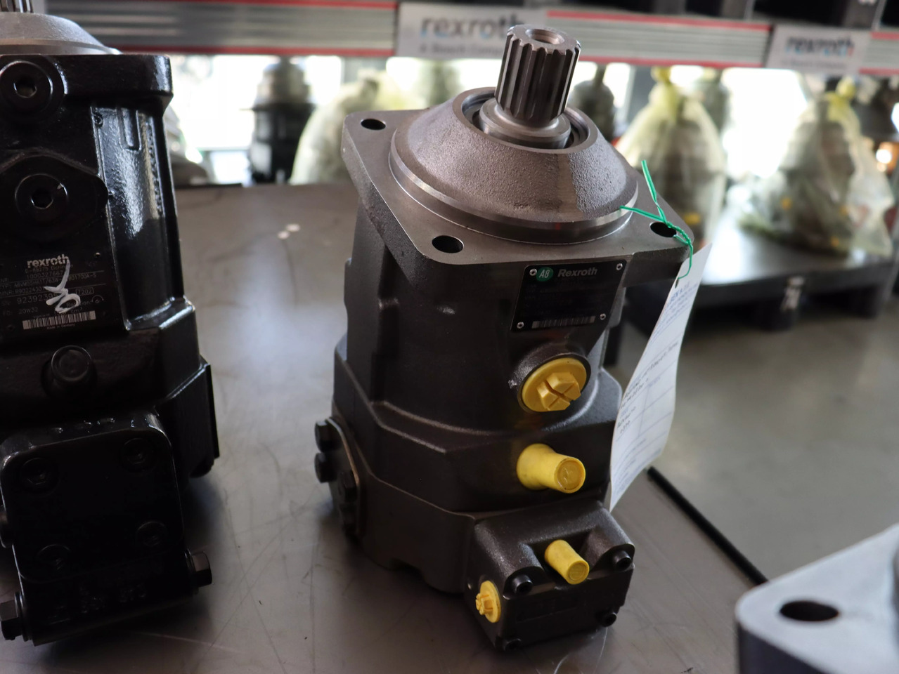 REXROTH A6VM060HA2T30004F/71MWV0M4Z8200-0 - Motor hidráulico para Maquinaria de construcción: foto 3 REXROTH A6VM060HA2T30004F/71MWV0M4Z8200-0 - Motor hidráulico para Maquinaria de construcción: foto 3