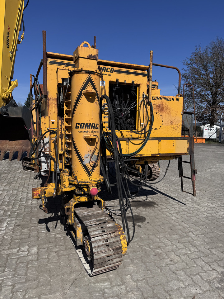 GOMACO GT6300 /Commander III - Pavimentadora de encofrado deslizante: foto 2 GOMACO GT6300 /Commander III - Pavimentadora de encofrado deslizante: foto 2