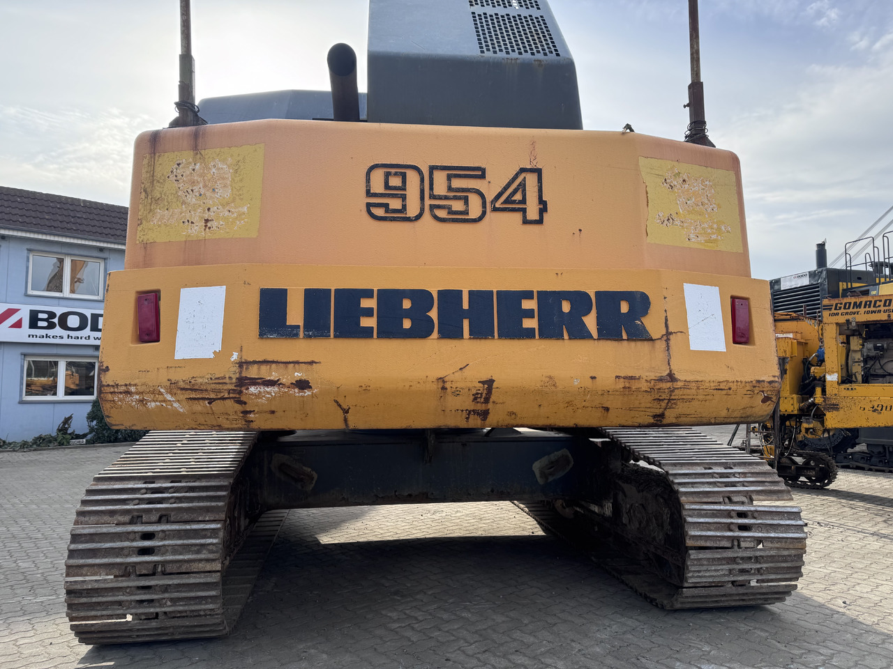 LIEBHERR R954BHDW material handler with elevation cab - Manipulador de materiales: foto 4 LIEBHERR R954BHDW material handler with elevation cab - Manipulador de materiales: foto 4