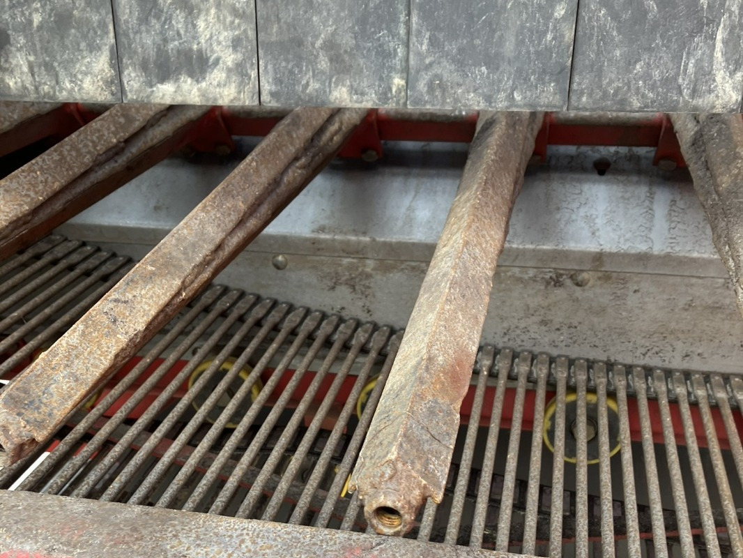 Grimme CS-170 RP XL - Arrancadora de patatas: foto 3 Grimme CS-170 RP XL - Arrancadora de patatas: foto 3