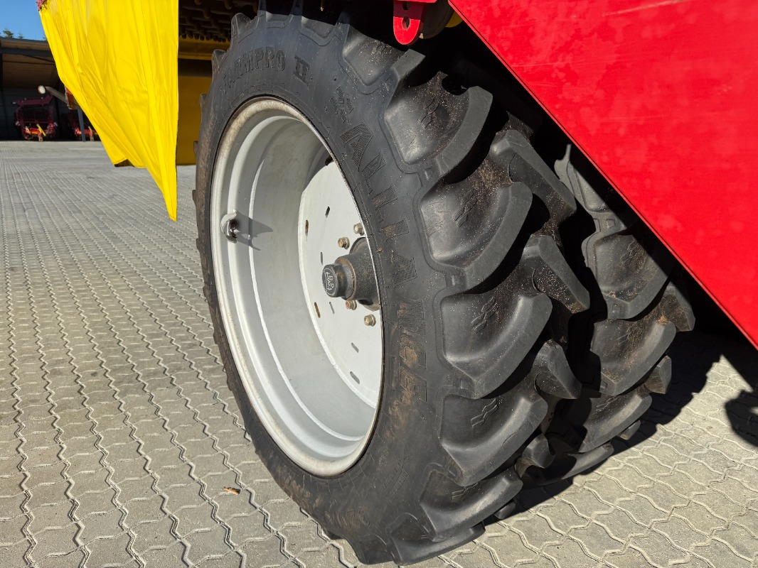 Grimme SE-150-60-NB - Arrancadora de patatas: foto 4 Grimme SE-150-60-NB - Arrancadora de patatas: foto 4