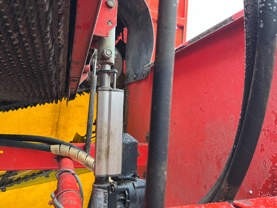 Grimme SE 75-40-UB - Cosechadora: foto 5 Grimme SE 75-40-UB - Cosechadora: foto 5