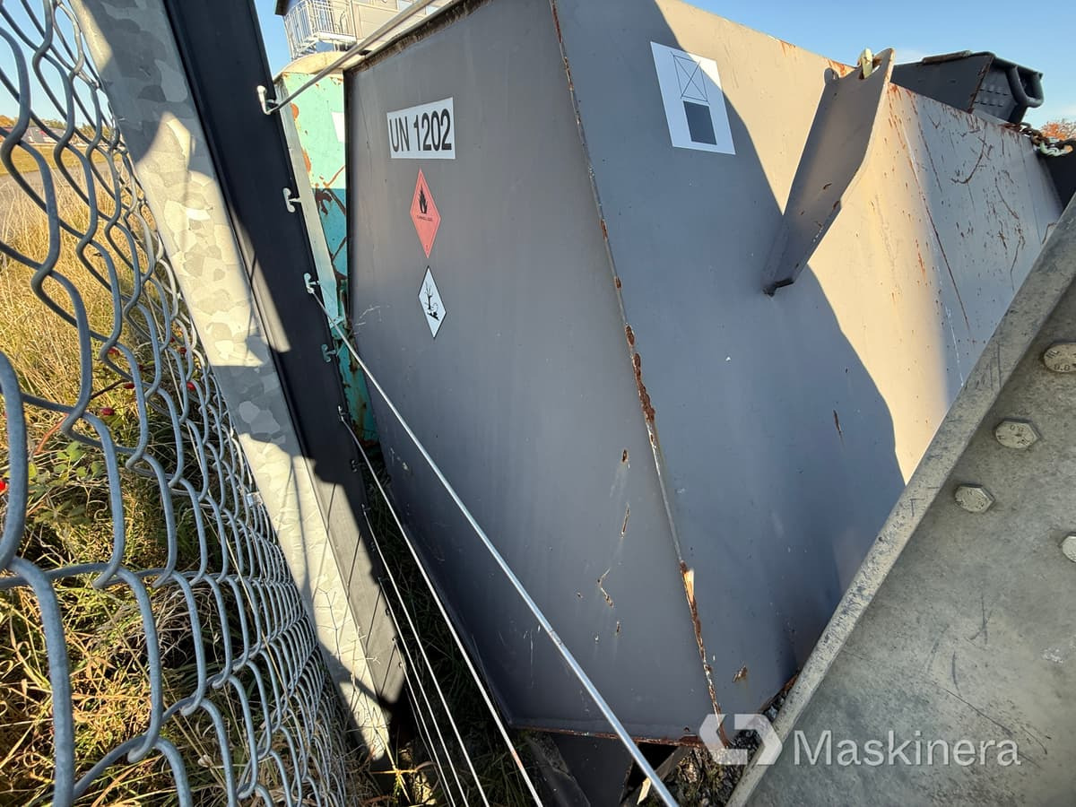 Bränsletank Färmartanken UN 1202 2000 liter - Tanque de almacenamiento: foto 5 Bränsletank Färmartanken UN 1202 2000 liter - Tanque de almacenamiento: foto 5