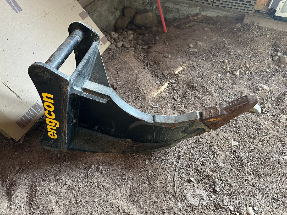 Engcon R10 2,5" Tjälkrok Engcon R10 S45 - Escarificador: foto 1 Engcon R10 2,5" Tjälkrok Engcon R10 S45 - Escarificador: foto 1