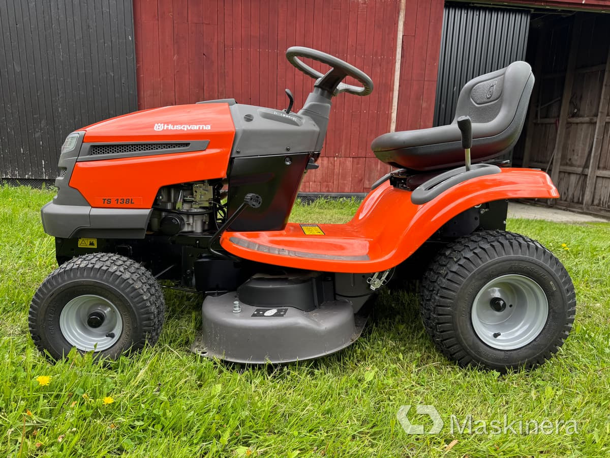 Gräsklippare Husqvarna TS 138L - Cortacésped: foto 2 Gräsklippare Husqvarna TS 138L - Cortacésped: foto 2