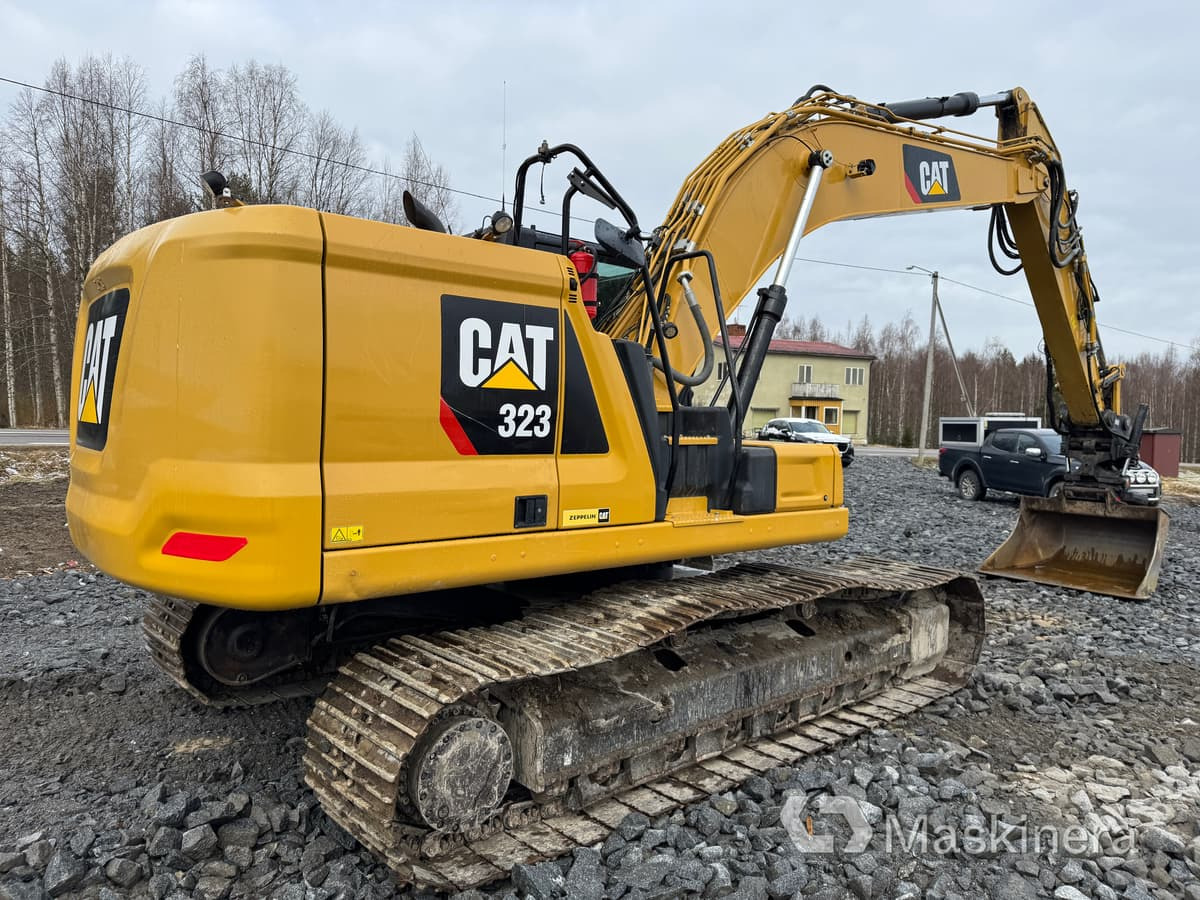 Grävmaskin Cat 323 Next Generation med tillbehör - Excavadora de cadenas: foto 5 Grävmaskin Cat 323 Next Generation med tillbehör - Excavadora de cadenas: foto 5