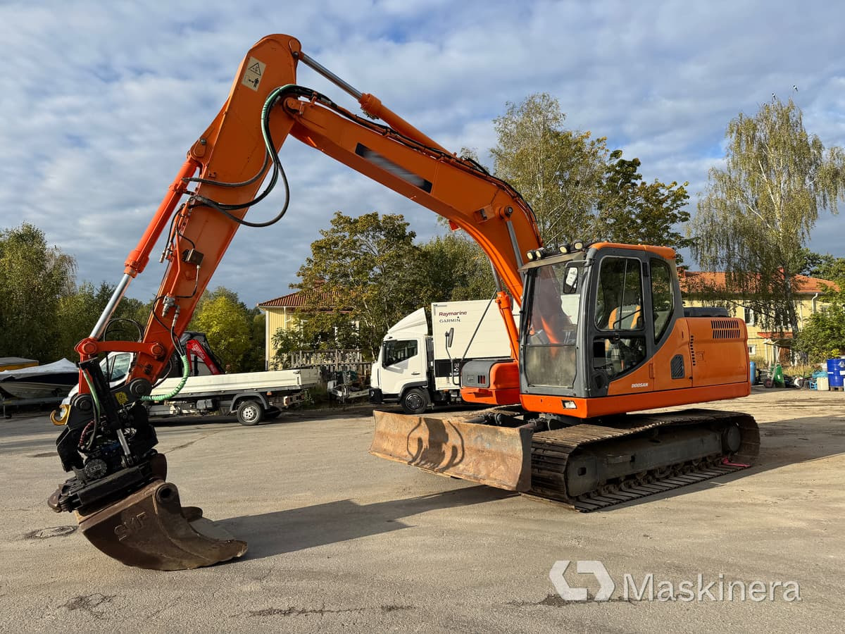Grävmaskin Doosan DX140LC - Excavadora de cadenas: foto 1 Grävmaskin Doosan DX140LC - Excavadora de cadenas: foto 1