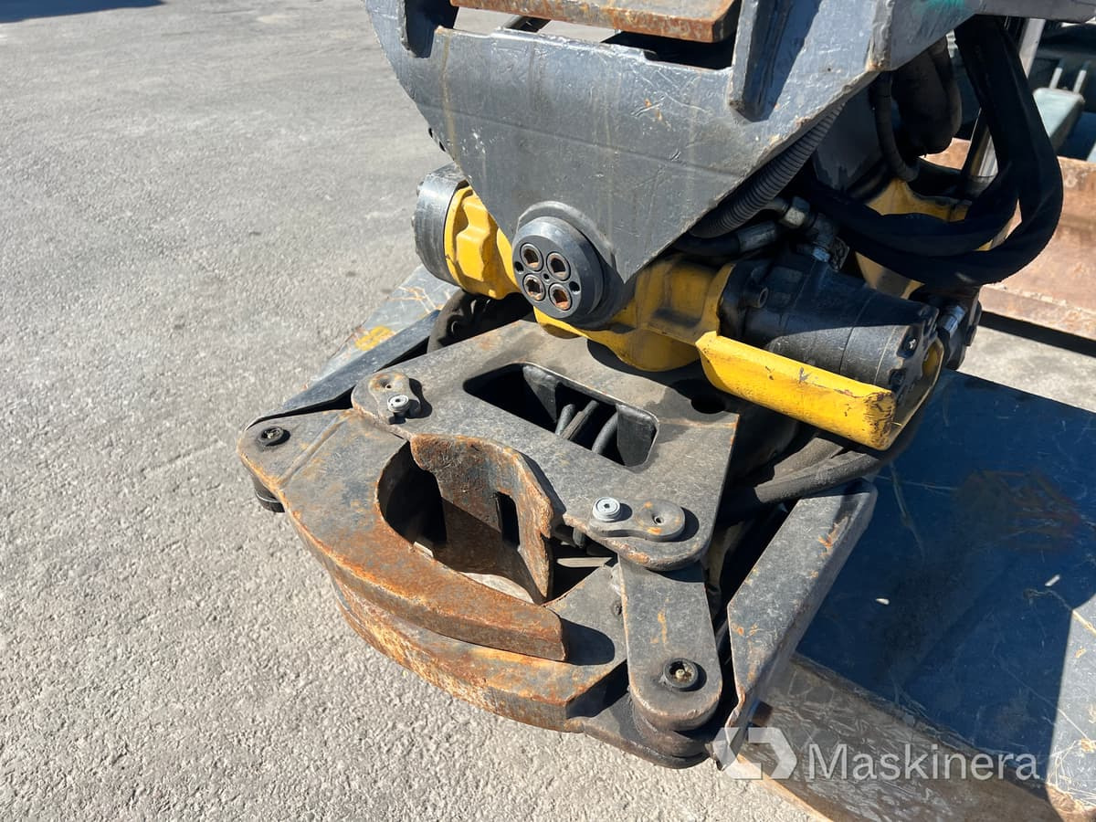Excavadora de cadenas Grävmaskin Kobelco SK75SR-3E: foto 18