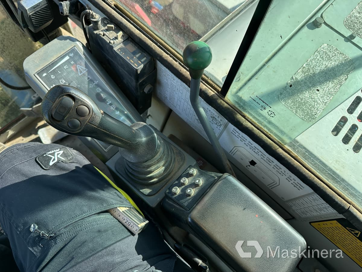 Leasing de Grävmaskin Takeuchi TB175 Grävmaskin Takeuchi TB175: foto 16 Leasing de Grävmaskin Takeuchi TB175 Grävmaskin Takeuchi TB175: foto 16