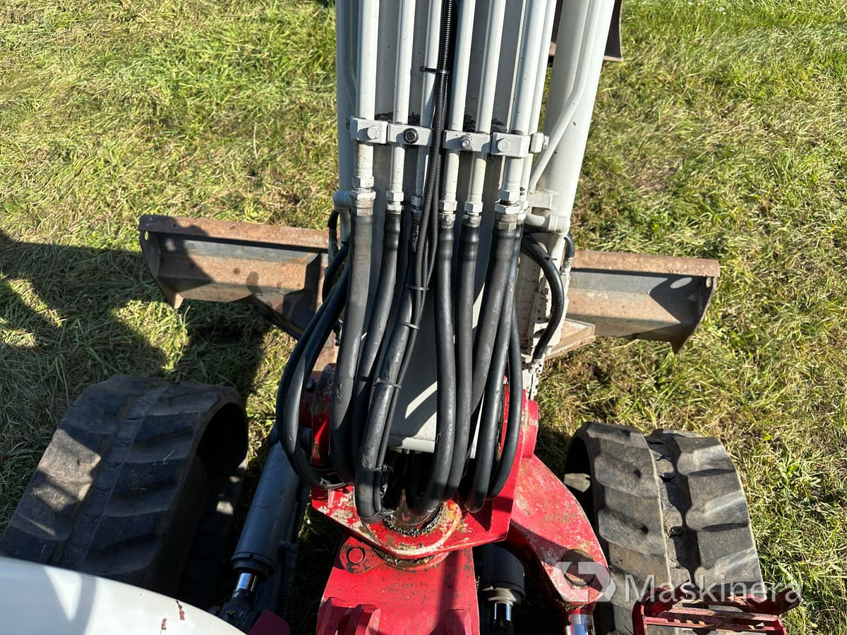 Leasing de Grävmaskin Takeuchi TB175 Grävmaskin Takeuchi TB175: foto 44 Leasing de Grävmaskin Takeuchi TB175 Grävmaskin Takeuchi TB175: foto 44