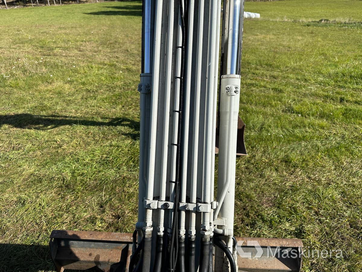 Leasing de Grävmaskin Takeuchi TB175 Grävmaskin Takeuchi TB175: foto 45 Leasing de Grävmaskin Takeuchi TB175 Grävmaskin Takeuchi TB175: foto 45