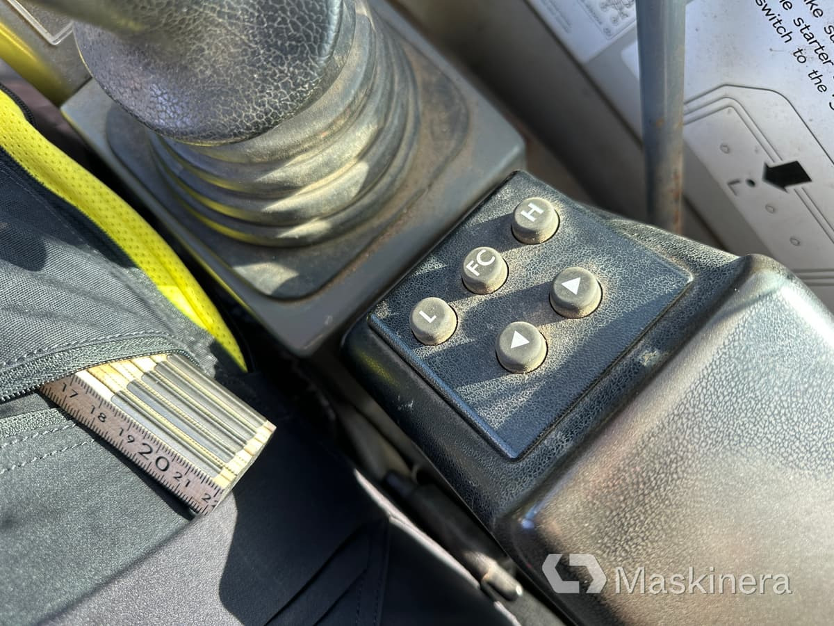 Leasing de Grävmaskin Takeuchi TB175 Grävmaskin Takeuchi TB175: foto 21 Leasing de Grävmaskin Takeuchi TB175 Grävmaskin Takeuchi TB175: foto 21