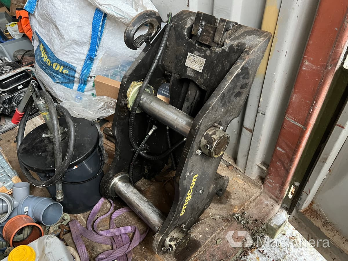 Implemento para Maquinaria de construcción Redskapsfäste B20 Engcon RFS1: foto 1
