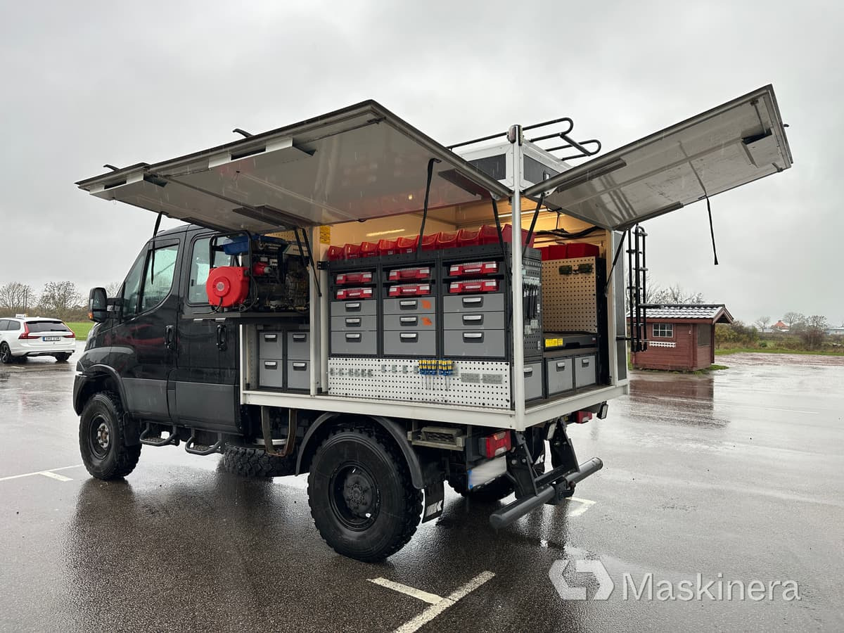 Iveco Daily 55-180 4x4 3.0 Arbetsbil Iveco Daily 4x4 3.0 - Furgón: foto 5 Iveco Daily 55-180 4x4 3.0 Arbetsbil Iveco Daily 4x4 3.0 - Furgón: foto 5