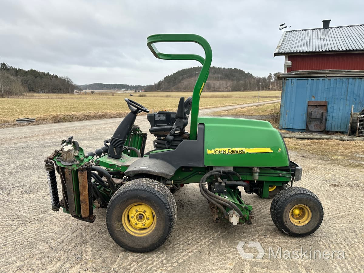 John Deere 7700 PC FM PrecisionCut Fairwayklippare - Cortacésped: foto 2 John Deere 7700 PC FM PrecisionCut Fairwayklippare - Cortacésped: foto 2
