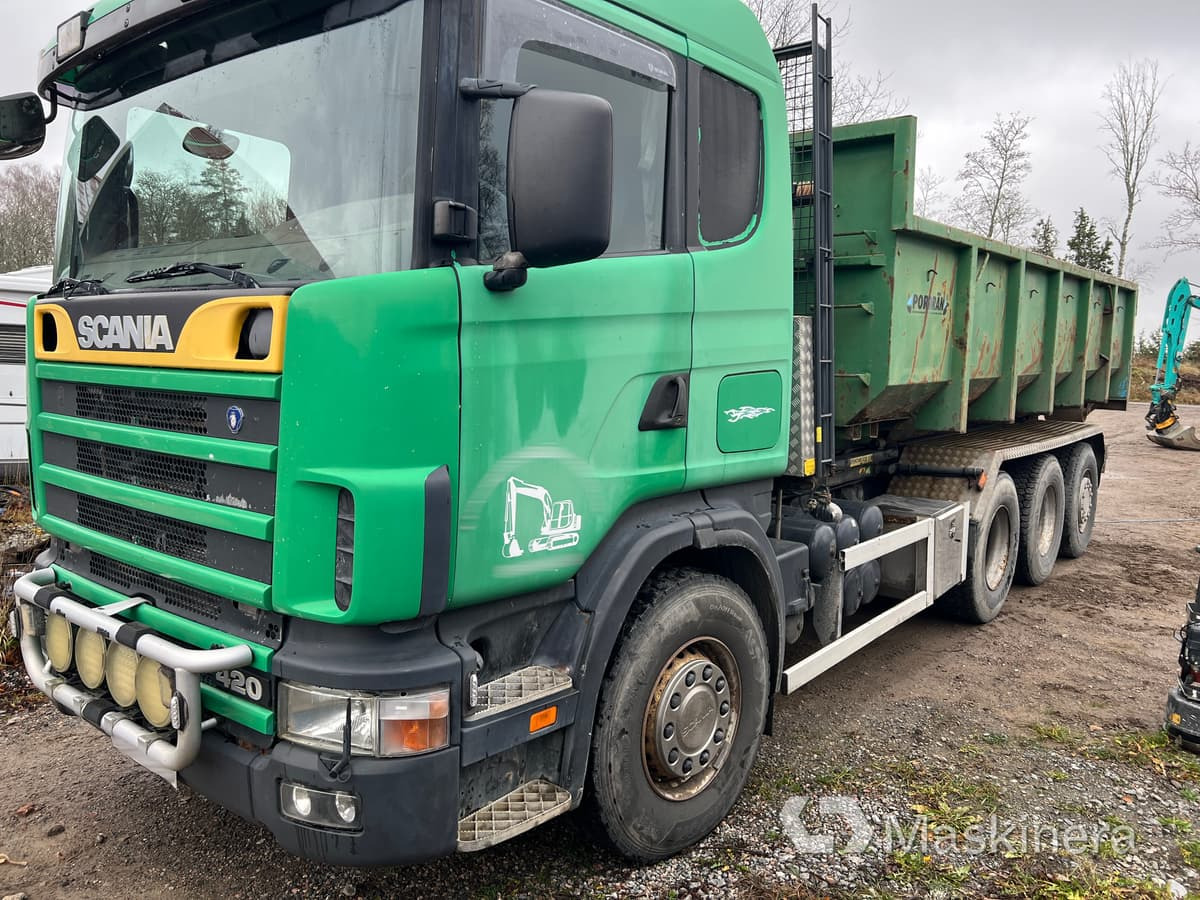 Lastväxlare Scania R124GB8X4 - Camión multibasculante: foto 3 Lastväxlare Scania R124GB8X4 - Camión multibasculante: foto 3
