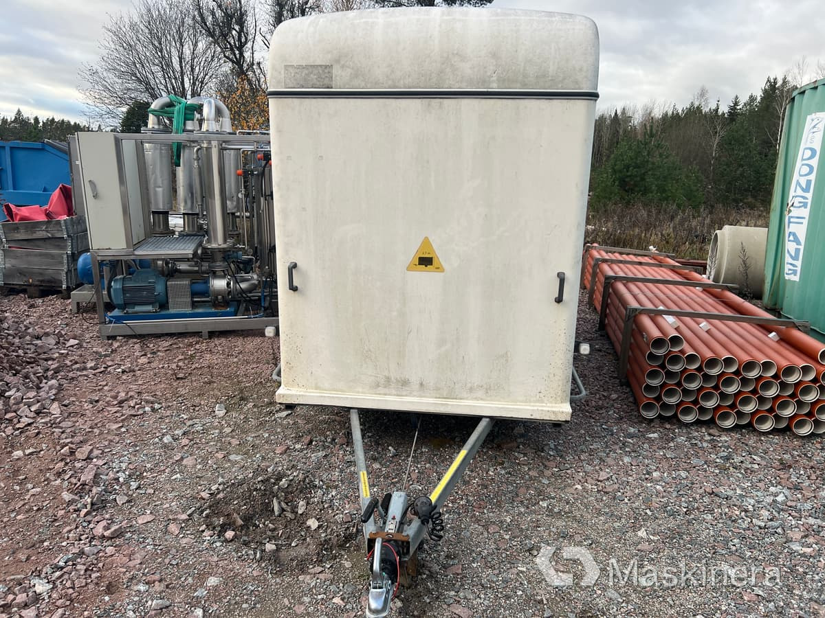 Skåpsläp Thule CER - Remolque de coche: foto 2 Skåpsläp Thule CER - Remolque de coche: foto 2