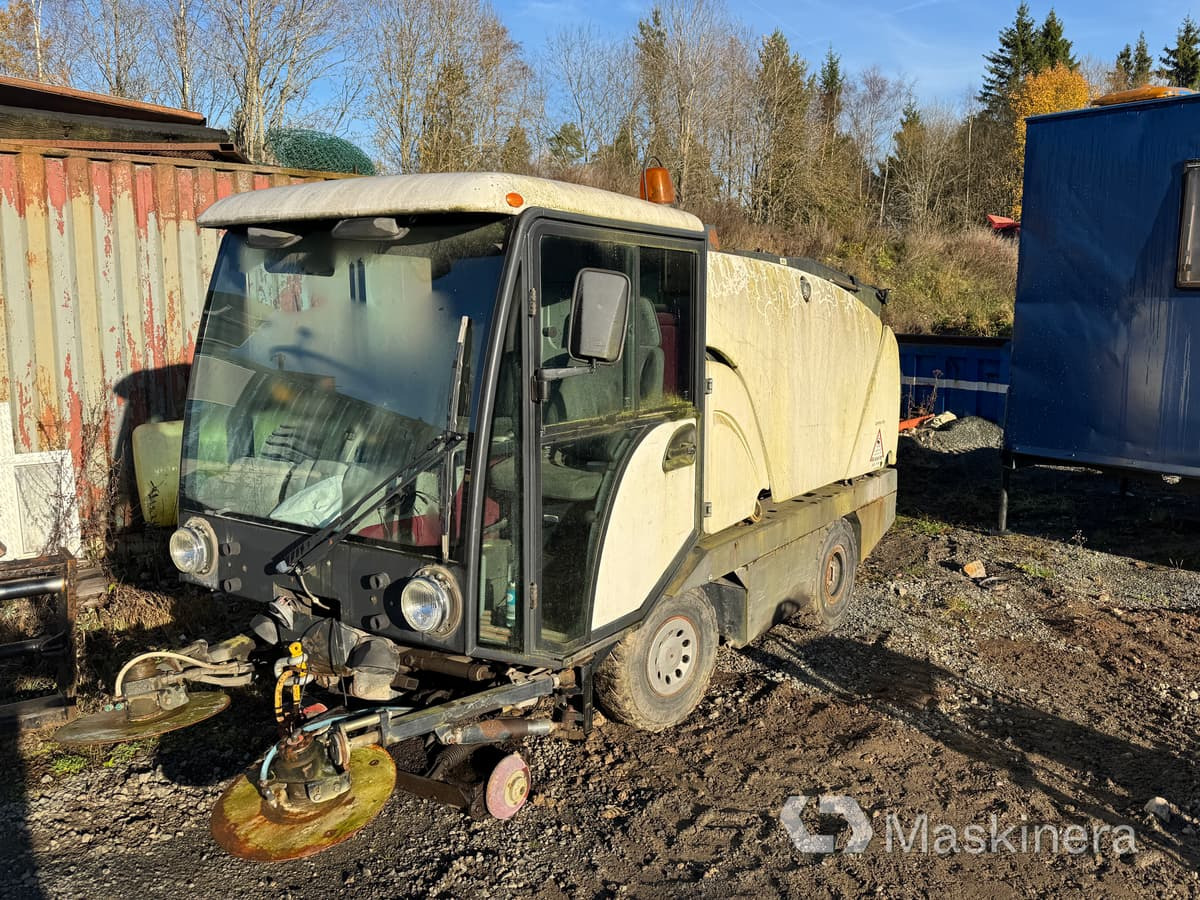 Sopmaskin Johnston Compact 142A 101T (Rep. objekt) - Barredora vial: foto 1 Sopmaskin Johnston Compact 142A 101T (Rep. objekt) - Barredora vial: foto 1