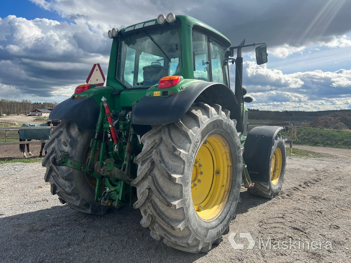 Traktor John Deere 6930 Premium med frontlyft - Tractor: foto 5 Traktor John Deere 6930 Premium med frontlyft - Tractor: foto 5