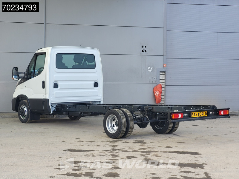 Iveco Daily 35C18 3.0L Automaat Dubbellucht 2025 model 410WB ACC Camera Airco Navi Chassis Cabine Fahrgestell Airco Cruise control - Furgoneta: foto 3 Iveco Daily 35C18 3.0L Automaat Dubbellucht 2025 model 410WB ACC Camera Airco Navi Chassis Cabine Fahrgestell Airco Cruise control - Furgoneta: foto 3