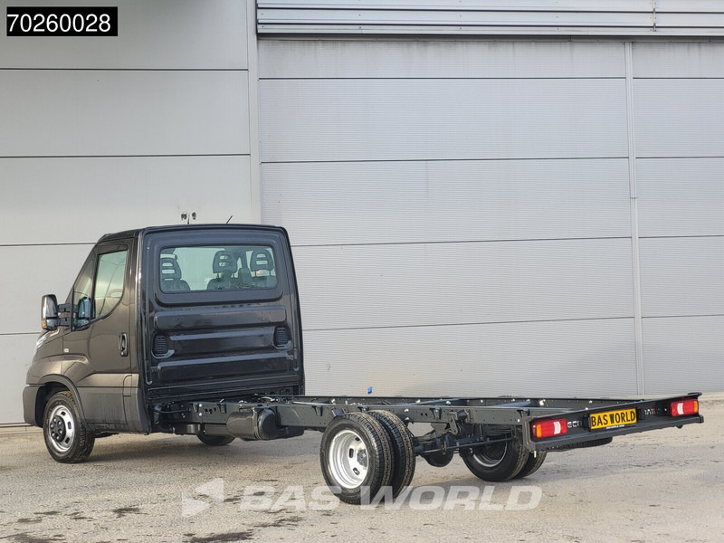 Iveco Daily 35C21 Automaat 410WB Chassis Cabine LED Navi ACC Fahrgestell Airco - Furgoneta: foto 2 Iveco Daily 35C21 Automaat 410WB Chassis Cabine LED Navi ACC Fahrgestell Airco - Furgoneta: foto 2