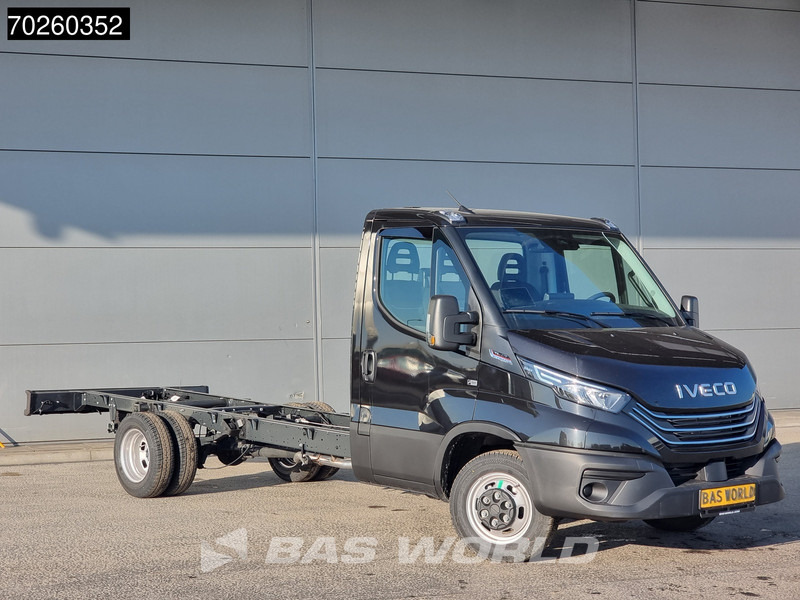 Iveco Daily 35C21 Automaat 410wb Dubbellucht 2025model Chassis Cabine ACC Fahrgestell Airco - Furgoneta: foto 3 Iveco Daily 35C21 Automaat 410wb Dubbellucht 2025model Chassis Cabine ACC Fahrgestell Airco - Furgoneta: foto 3