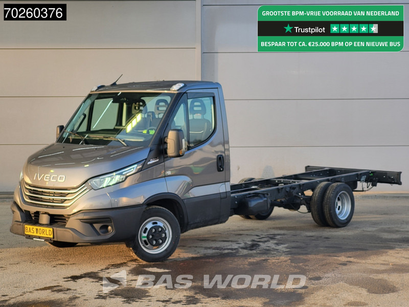 Iveco Daily 35C21 Automaat 410wb Dubbellucht 2025model Chassis Cabine ACC Fahrgestell Airco - Furgoneta: foto 1 Iveco Daily 35C21 Automaat 410wb Dubbellucht 2025model Chassis Cabine ACC Fahrgestell Airco - Furgoneta: foto 1