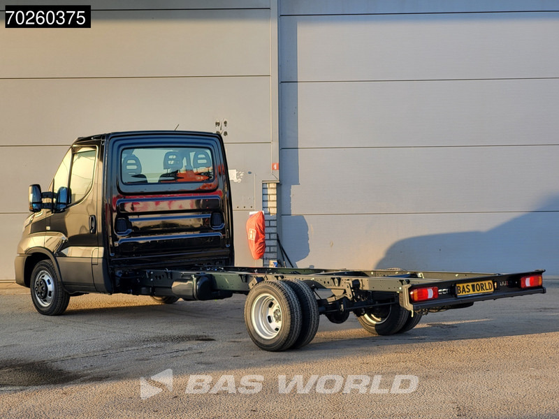 Iveco Daily 35C21 Automaat 410wb Dubbellucht 2025model Chassis Cabine ACC Fahrgestell Airco - Furgoneta: foto 2 Iveco Daily 35C21 Automaat 410wb Dubbellucht 2025model Chassis Cabine ACC Fahrgestell Airco - Furgoneta: foto 2