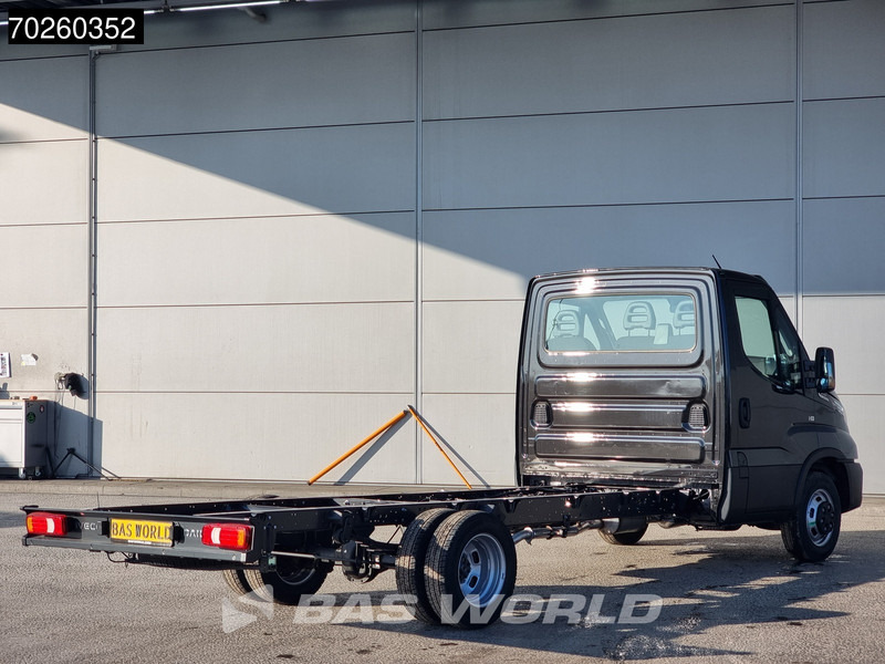 Iveco Daily 35C21 Automaat 410wb Dubbellucht 2025model Chassis Cabine ACC Fahrgestell Airco - Furgoneta: foto 5 Iveco Daily 35C21 Automaat 410wb Dubbellucht 2025model Chassis Cabine ACC Fahrgestell Airco - Furgoneta: foto 5
