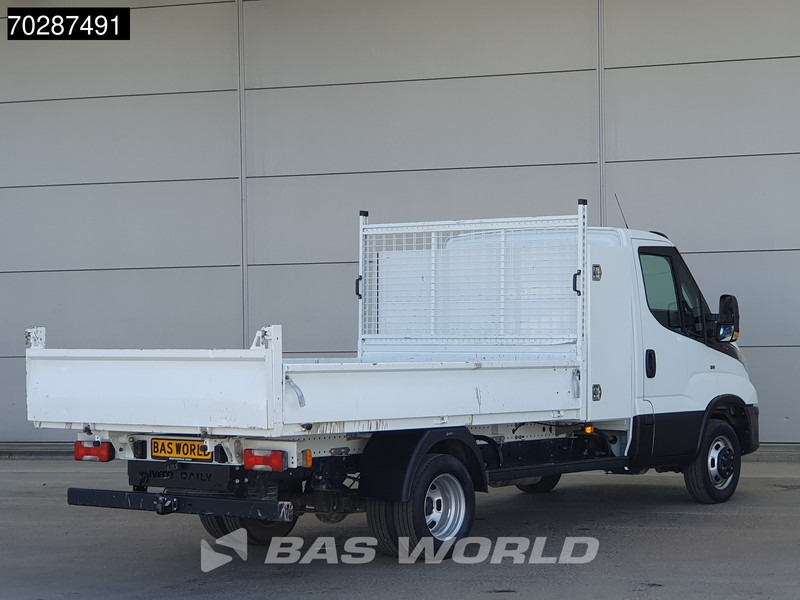 Iveco Daily 35C16 3.0L Kipper met Kist Dubbellucht 3,5t Trekhaak Navi Airco Cruise Camera Euro6 Tipper Benne Kieper 2m3 Airco Trekhaak Cruis - Volquete furgoneta: foto 5 Iveco Daily 35C16 3.0L Kipper met Kist Dubbellucht 3,5t Trekhaak Navi Airco Cruise Camera Euro6 Tipper Benne Kieper 2m3 Airco Trekhaak Cruis - Volquete furgoneta: foto 5