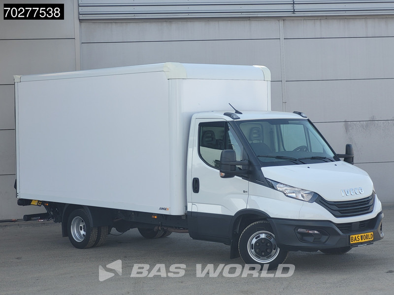 Iveco Daily 35C16 Bakwagen Laadklep Dubbellucht Airco Cruise Meubelbak Koffer 19m3 Airco - Furgoneta caja cerrada: foto 5 Iveco Daily 35C16 Bakwagen Laadklep Dubbellucht Airco Cruise Meubelbak Koffer 19m3 Airco - Furgoneta caja cerrada: foto 5