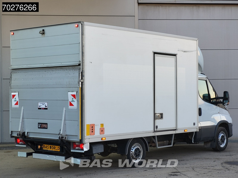 Iveco Daily 35S14 Automaat Laadklep Zijdeur Bakwagen 140PK Airco Cruise Camera Euro6 Meubelbak Koffer Airco Cruise control - Furgoneta caja cerrada: foto 5 Iveco Daily 35S14 Automaat Laadklep Zijdeur Bakwagen 140PK Airco Cruise Camera Euro6 Meubelbak Koffer Airco Cruise control - Furgoneta caja cerrada: foto 5