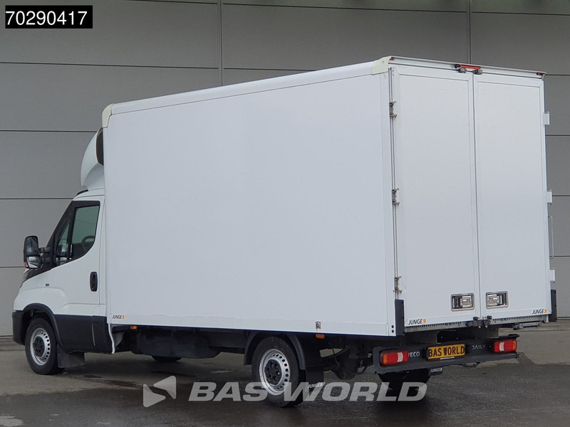 Iveco Daily 35S16 Automaat Bakwagen Achterdeuren 160PK Airco Camera Euro6 Meubelbak Koffer 21m3 Airco - Furgoneta caja cerrada: foto 2 Iveco Daily 35S16 Automaat Bakwagen Achterdeuren 160PK Airco Camera Euro6 Meubelbak Koffer 21m3 Airco - Furgoneta caja cerrada: foto 2