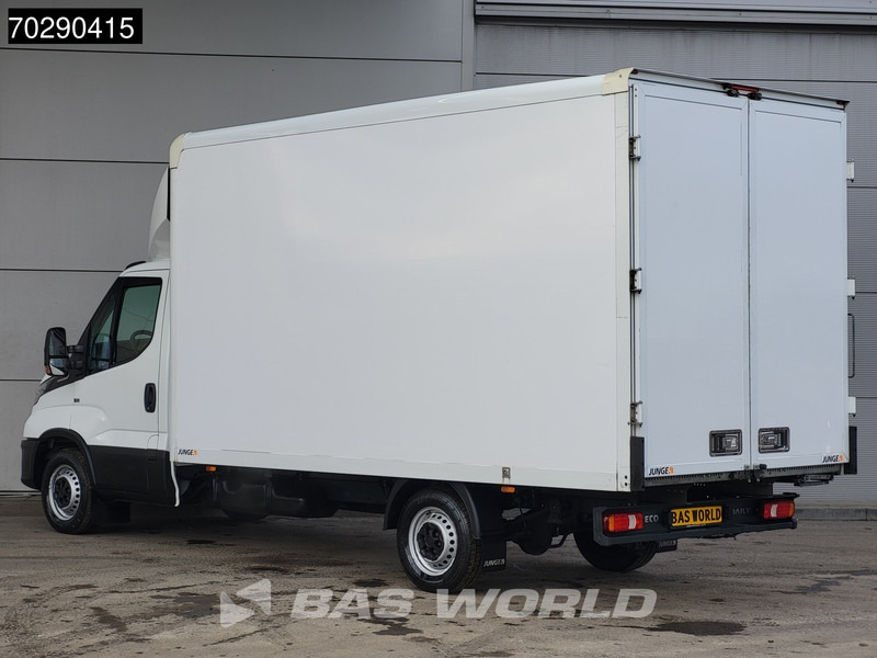 Iveco Daily 35S16 Automaat Bakwagen Achterdeuren 160PK Airco Camera Euro6 Meubelbak Koffer 21m3 Airco - Furgoneta caja cerrada: foto 2 Iveco Daily 35S16 Automaat Bakwagen Achterdeuren 160PK Airco Camera Euro6 Meubelbak Koffer 21m3 Airco - Furgoneta caja cerrada: foto 2