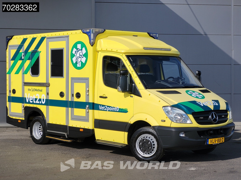 Mercedes-Benz Sprinter 519 CDI MARGE! 3.0L V6 Automaat 190PK Ambulance Trekhaak Airco Cruise APK 02-2026 Euro6 Rettungswagen Krankenwagen 13m3 Airco Tr - Ambulancia: foto 5 Mercedes-Benz Sprinter 519 CDI MARGE! 3.0L V6 Automaat 190PK Ambulance Trekhaak Airco Cruise APK 02-2026 Euro6 Rettungswagen Krankenwagen 13m3 Airco Tr - Ambulancia: foto 5