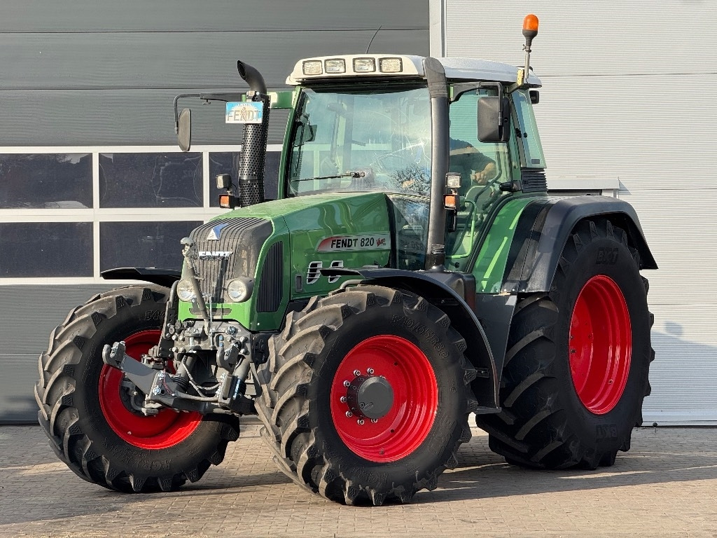Fendt 820 Vario TMS - Tractor: foto 2 Fendt 820 Vario TMS - Tractor: foto 2
