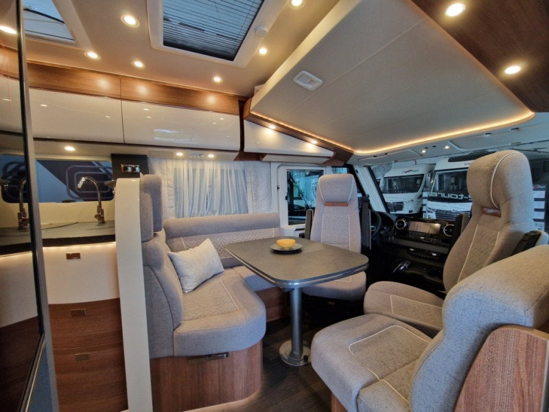 Carthago Carthago C2 Tourer I Mercedes 145 RB-LE - Autocaravana integral: foto 4 Carthago Carthago C2 Tourer I Mercedes 145 RB-LE - Autocaravana integral: foto 4