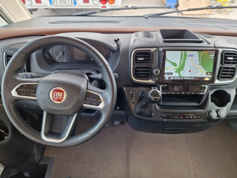 Carthago Chic C Line I 4.9 LE/L - Autocaravana integral: foto 5 Carthago Chic C Line I 4.9 LE/L - Autocaravana integral: foto 5