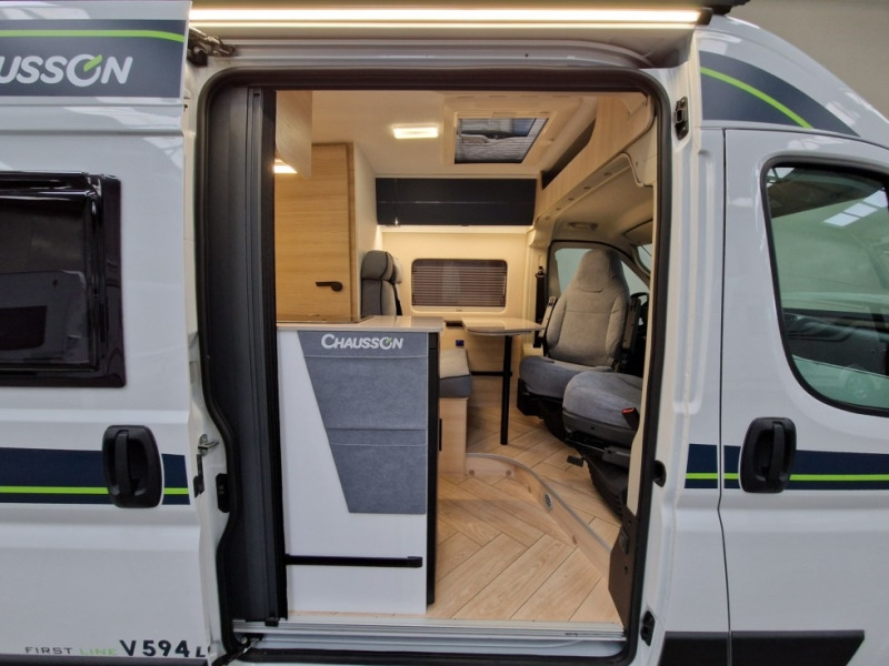 Chausson First Line V594L - Cámper: foto 3 Chausson First Line V594L - Cámper: foto 3