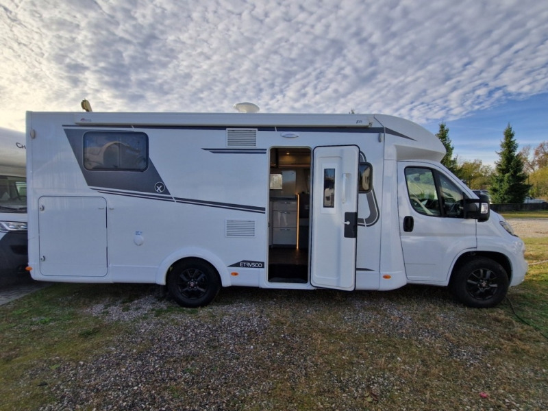 Etrusco T 7400 SBC - Autocaravana perfilada: foto 2 Etrusco T 7400 SBC - Autocaravana perfilada: foto 2