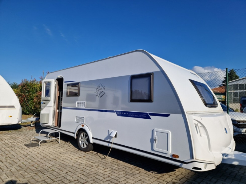 Knaus Sport 550 FSK - Caravana: foto 1 Knaus Sport 550 FSK - Caravana: foto 1