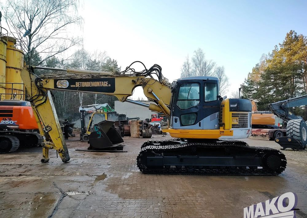 Komatsu PC228USLC-3 - Excavadora de cadenas: foto 1 Komatsu PC228USLC-3 - Excavadora de cadenas: foto 1