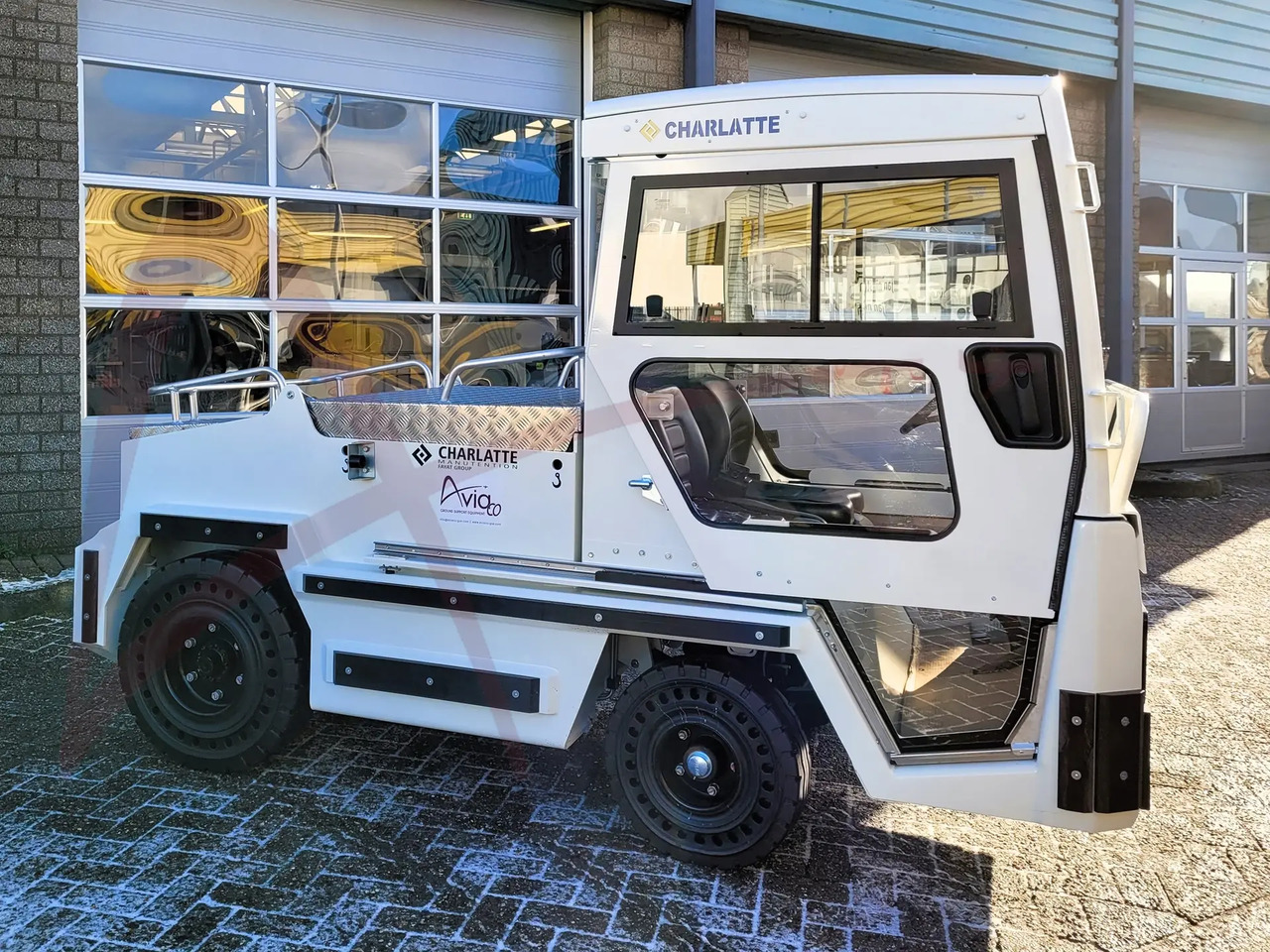 CHARLATTE T135 EVO - Tractor de equipaje: foto 1 CHARLATTE T135 EVO - Tractor de equipaje: foto 1