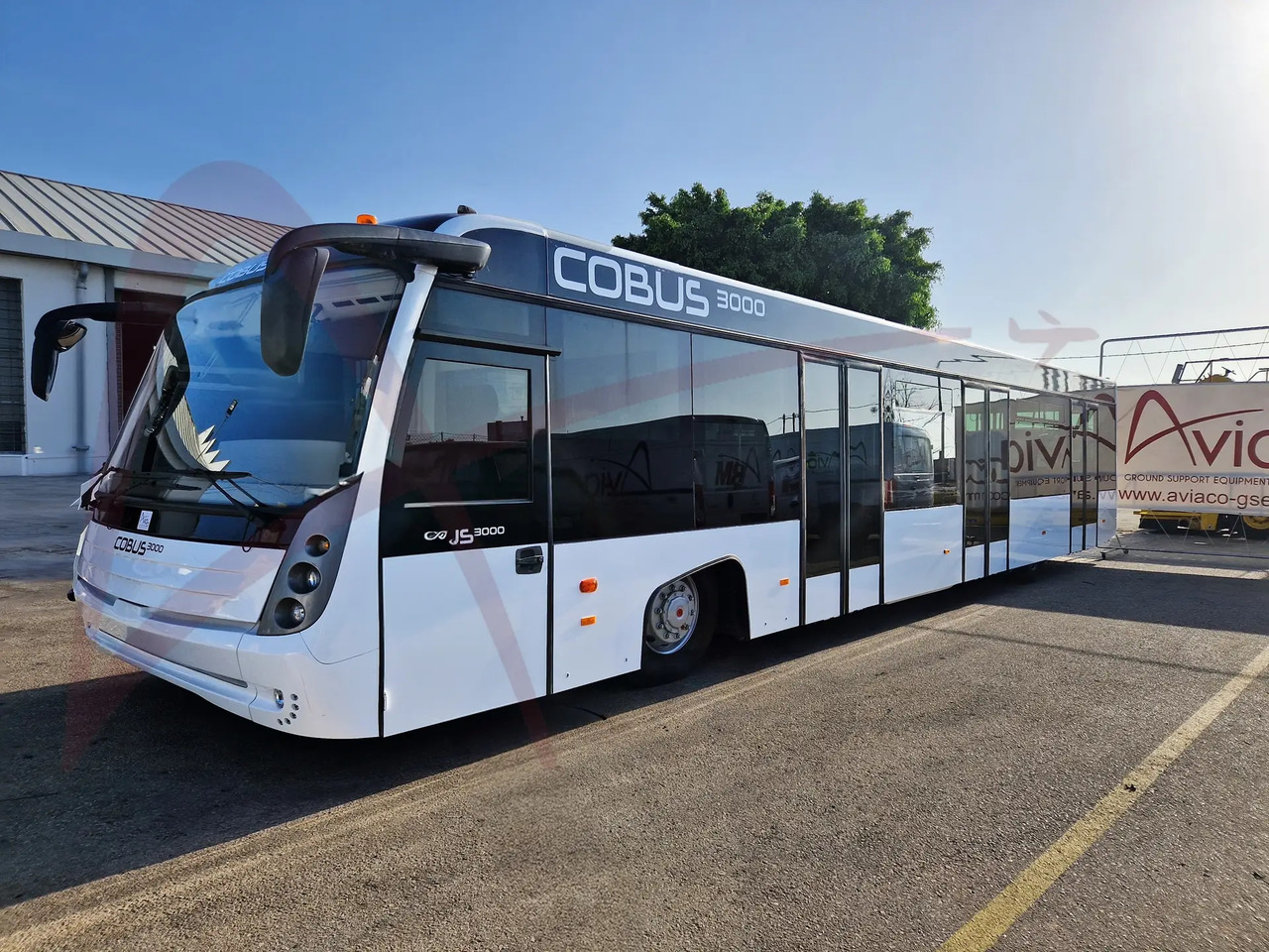 CONTRAC COBUS 3000 - Autobús lanzadera: foto 1 CONTRAC COBUS 3000 - Autobús lanzadera: foto 1