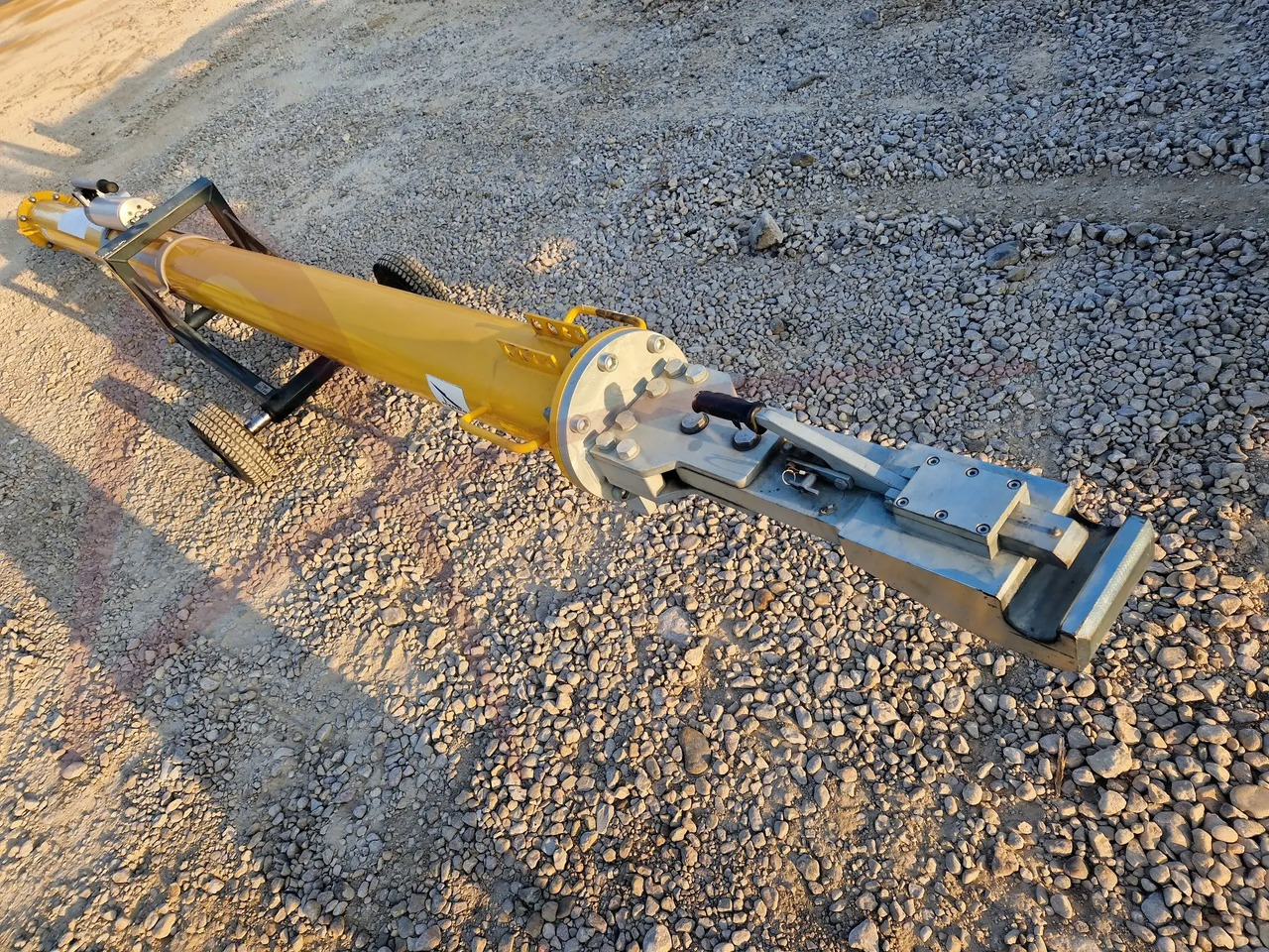 HYDRO TOWUNIV-5S20 - Equipo de apoyo en tierra: foto 1 HYDRO TOWUNIV-5S20 - Equipo de apoyo en tierra: foto 1