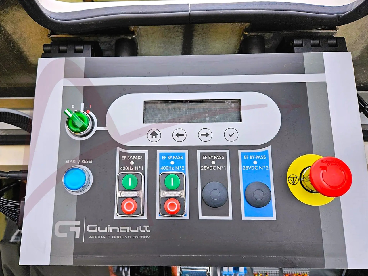 GUINAULT GA180V51D2000 - Unidad de potencia en tierra: foto 3 GUINAULT GA180V51D2000 - Unidad de potencia en tierra: foto 3