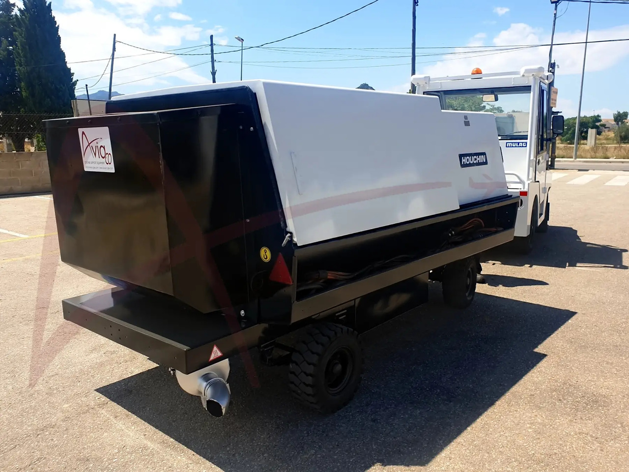 HOUCHIN 690-140 28 - Unidad de potencia en tierra: foto 4 HOUCHIN 690-140 28 - Unidad de potencia en tierra: foto 4