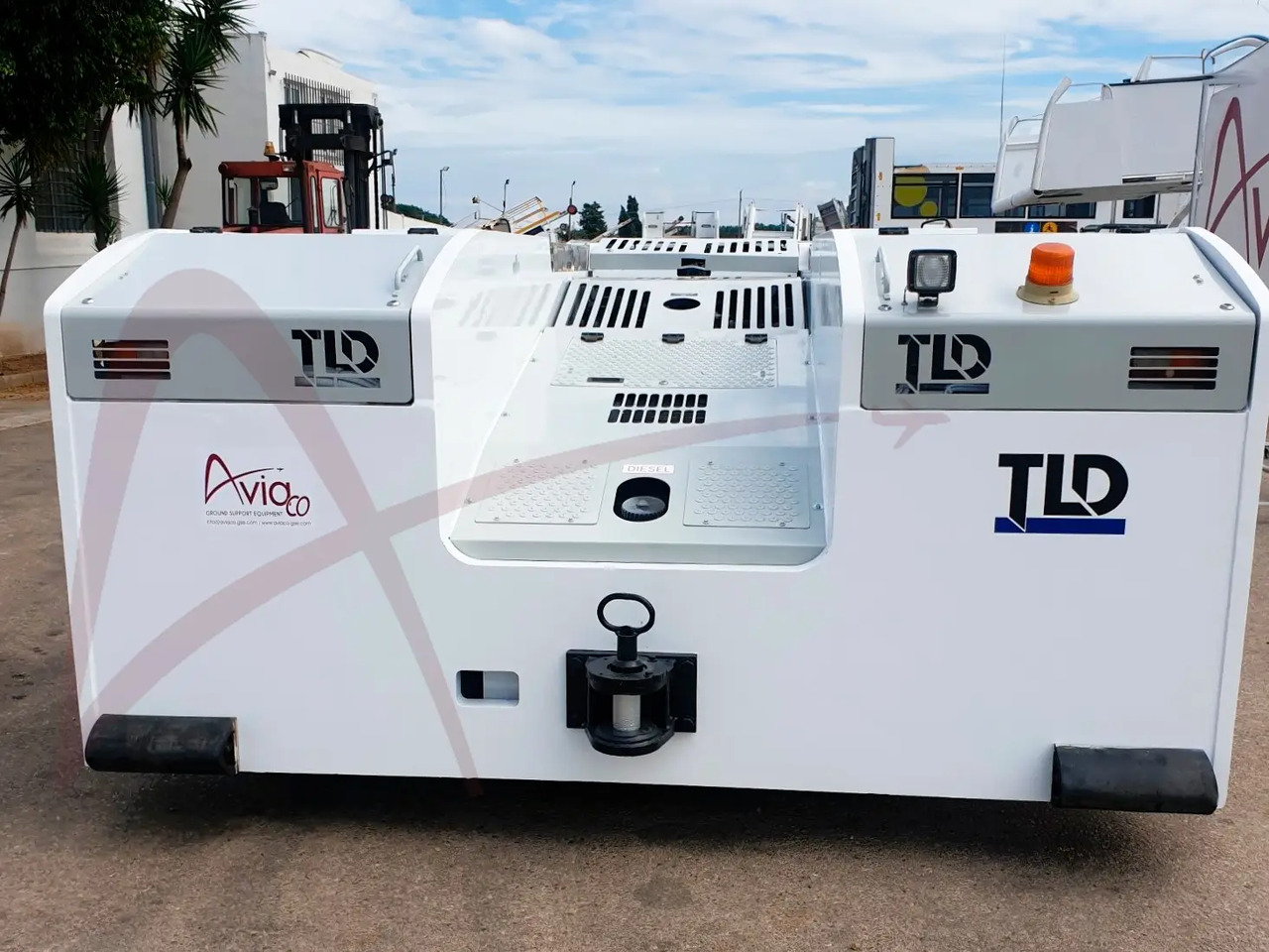 TLD TMX450-41 - Remolcador de aviones: foto 3 TLD TMX450-41 - Remolcador de aviones: foto 3